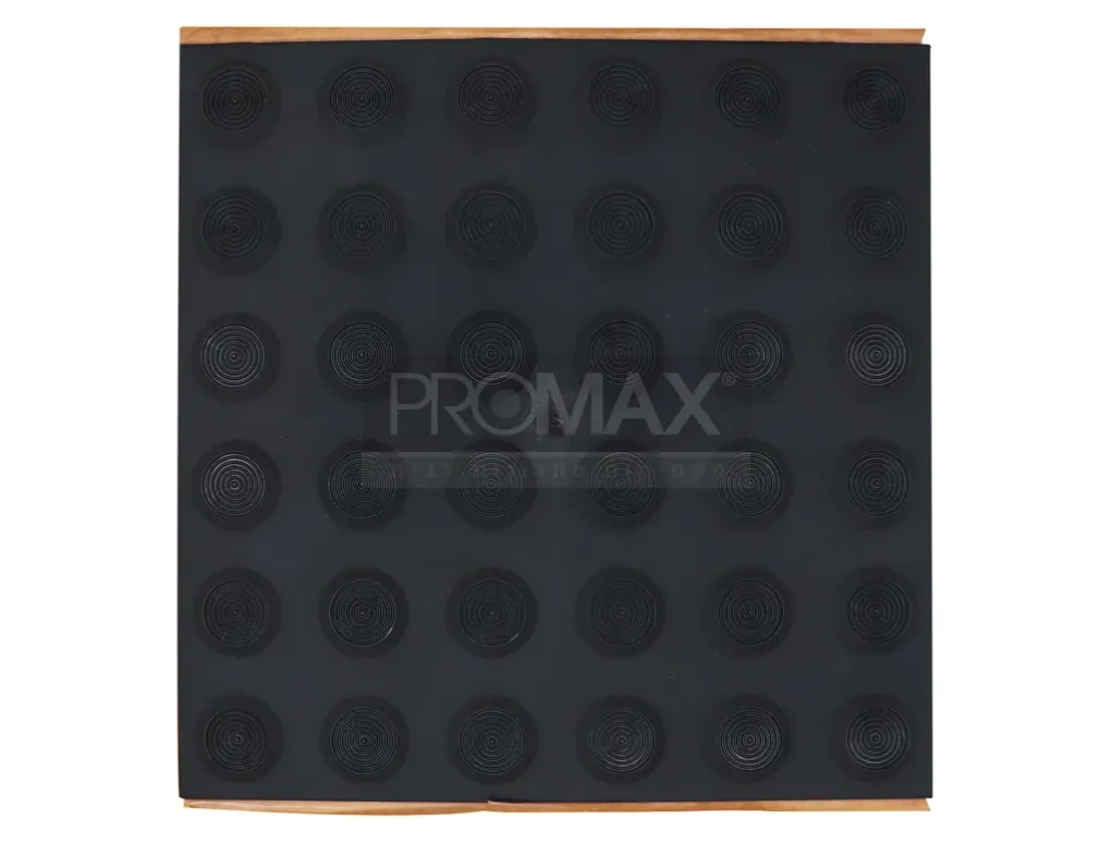 משטח נגד החלקה שחור מרובע (נקודות) 30*30