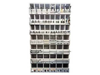 סטנד ידיות דקורטיבי לדלת